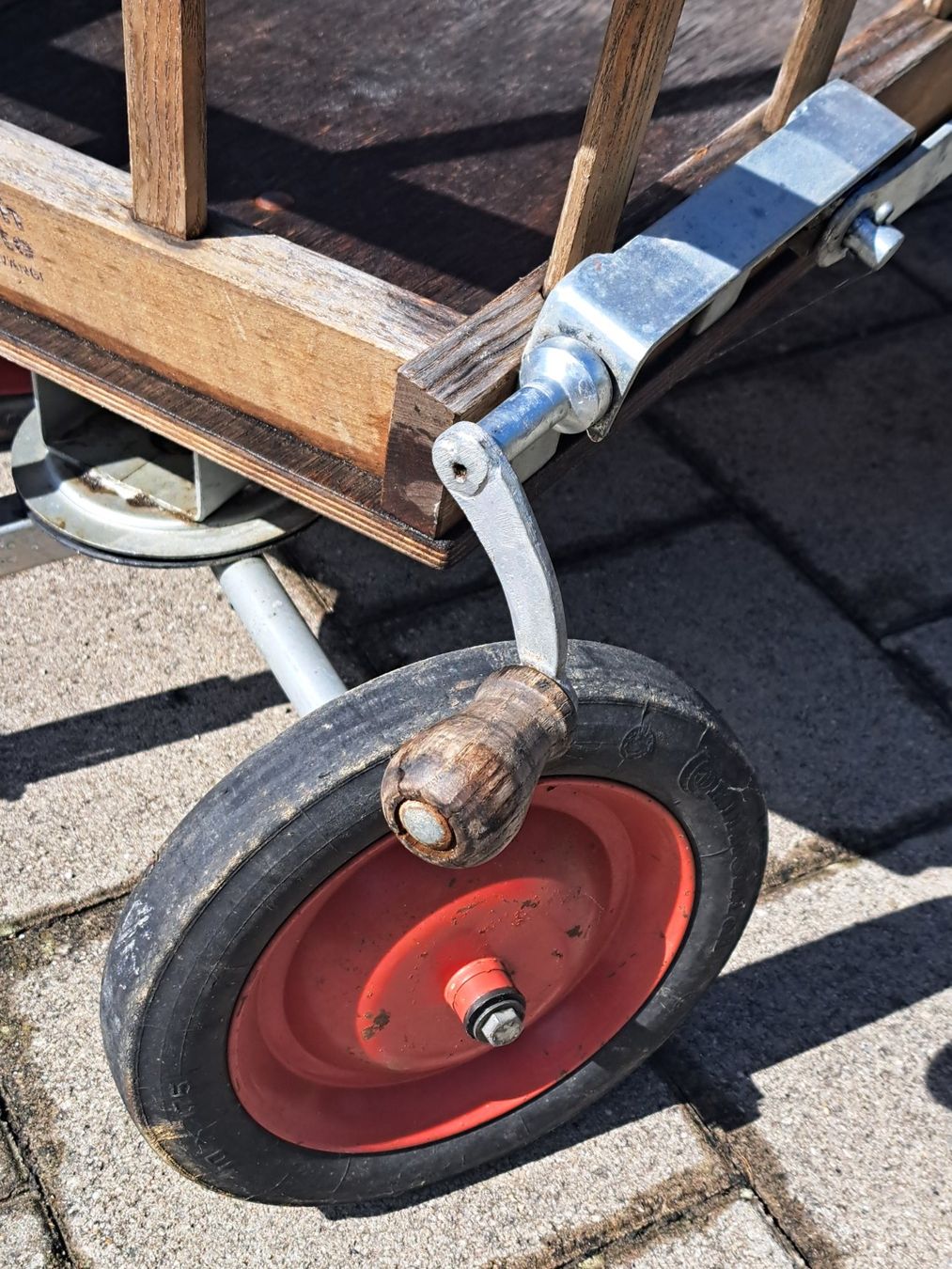 Veicoli per bambini: Leiterwagen mit Bremse! – Usato da Weinfelden venduto da Thurgau7 4
