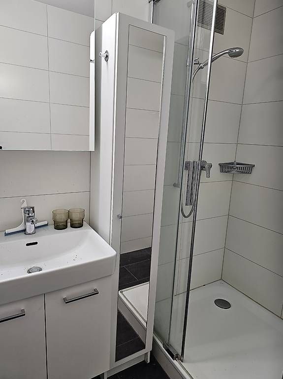 Armoires miroirs: Badezimmer Spiegelschrank – D'occasion à Bern par Swini 3