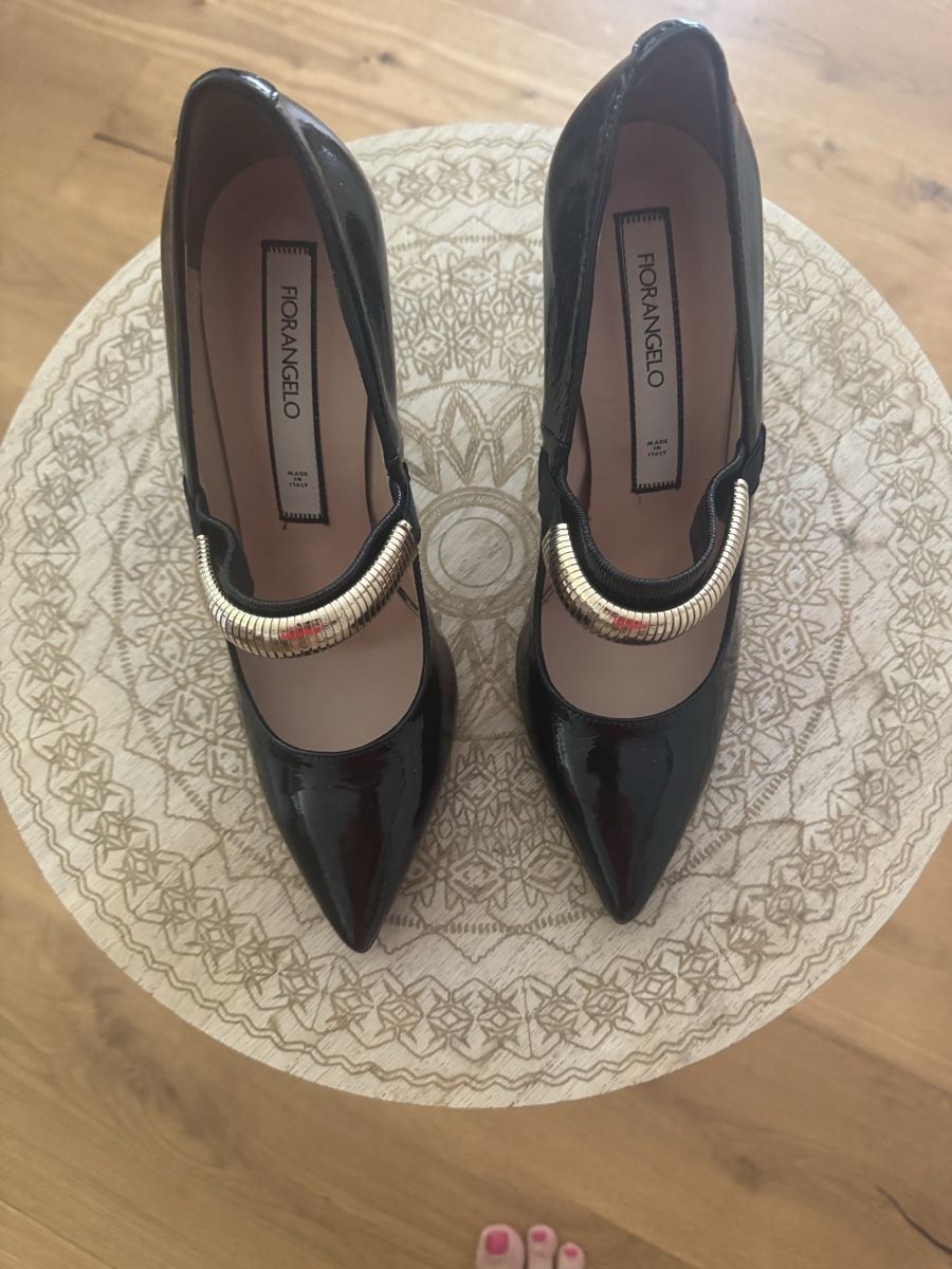 Scarpe da donna: Pumps Neu Gr 39 Leder – Nuovo (secondo la descrizione) da Rotkreuz venduto da Thalia27279