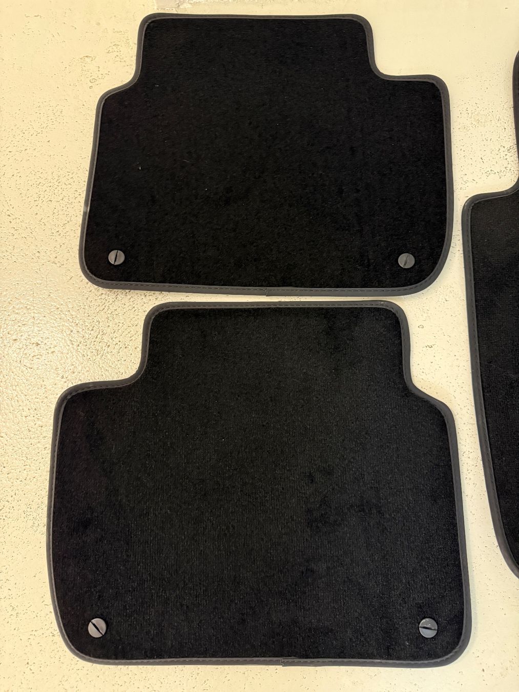 BMW Tappeti & Tappetini: BMW Premium Automatten Satz Schwarz – Nuovo (secondo la descrizione) da Neerach venduto da Django1402 3