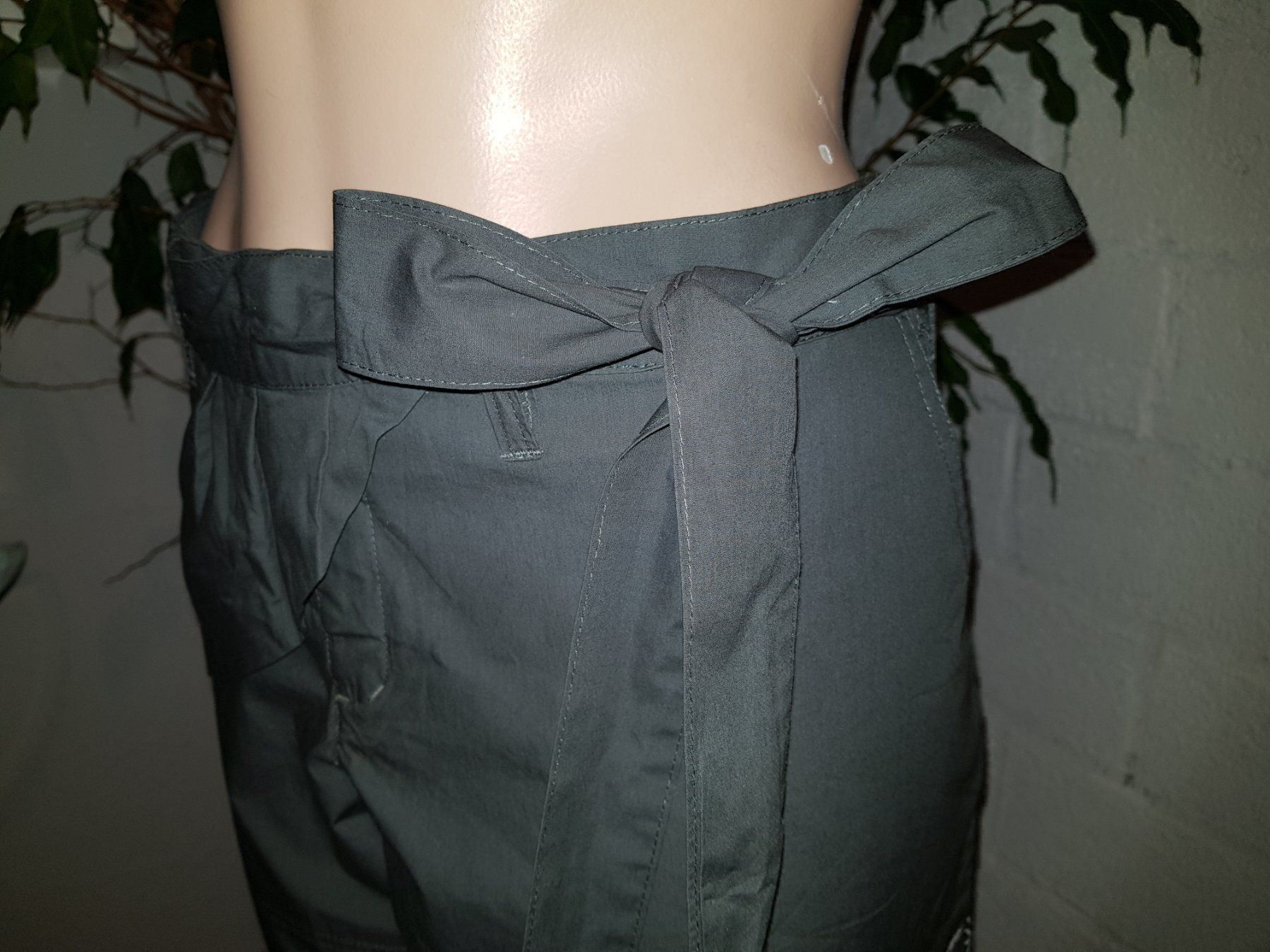 Hosen: RAINBOW Pantalon / Hose taille / Grosse 48 EUR – Gebraucht aus Cossonay-ville von Super-Price-Quality 5