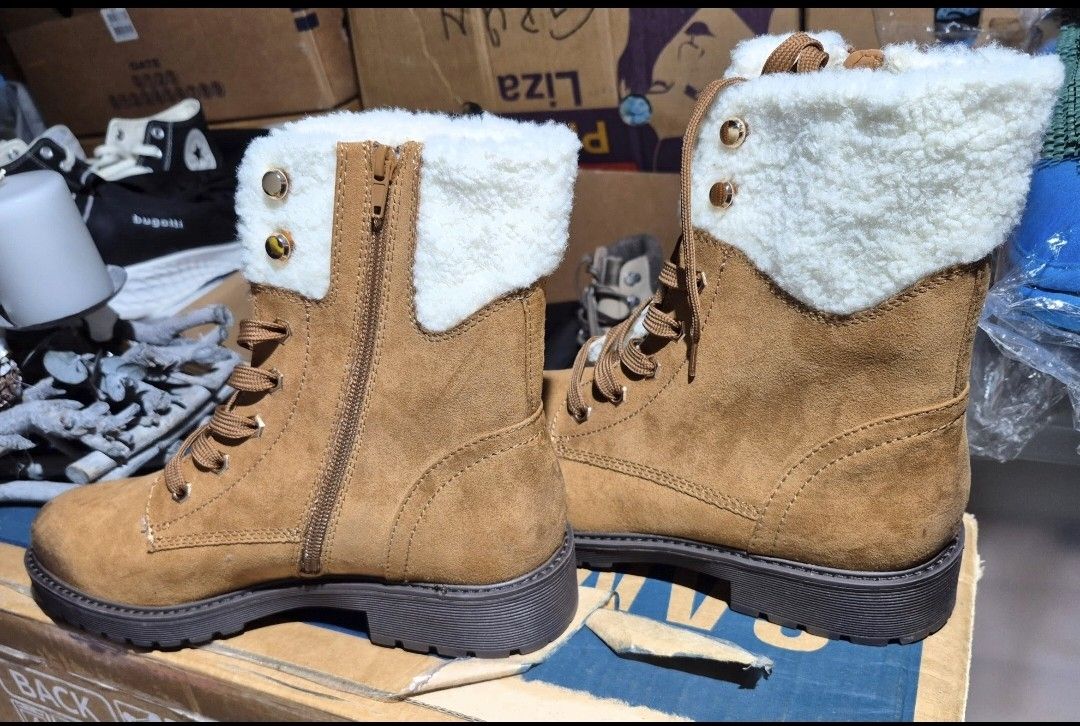 Scarpe da donna: Damen Stiefel – Nuovo (secondo la descrizione) da Wislikofen venduto da Ana.Gomes 2