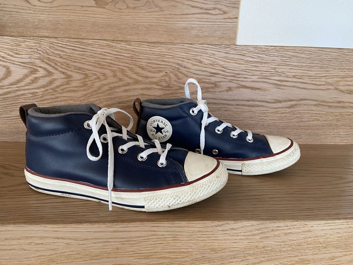 Chaussures hommes: Schuhe CONVERSE All Star Gr. 36 – D'occasion à Lützelflüh-Goldb par N.H. 2