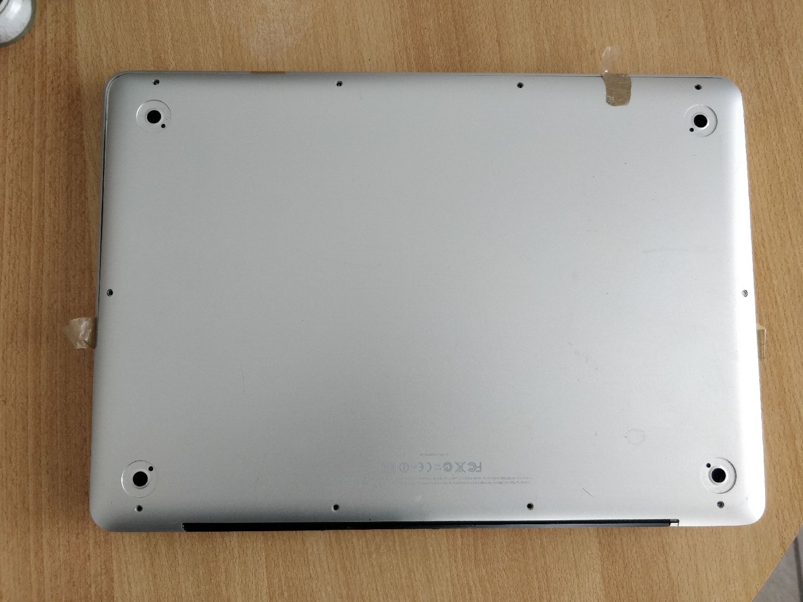 Apple Notebook: Apple 13" MacBook Pro 2010 Gehäuse – Difettoso da Flawil venduto da rcnkr 2