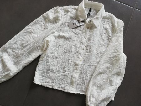 wunderschöne Bluse mit Stickerei NEU Gr XL