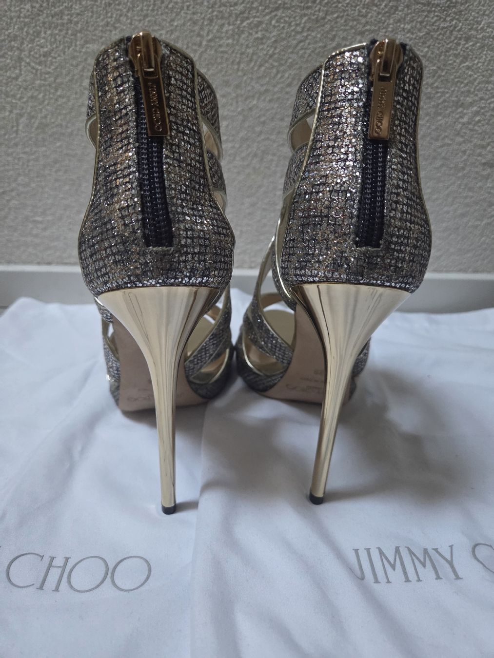 Jimmy Choo Scarpe da donna: Chaussures  Jimmy Choo, taille 39 – Nuovo (secondo la descrizione) da Fey venduto da foudresse 1