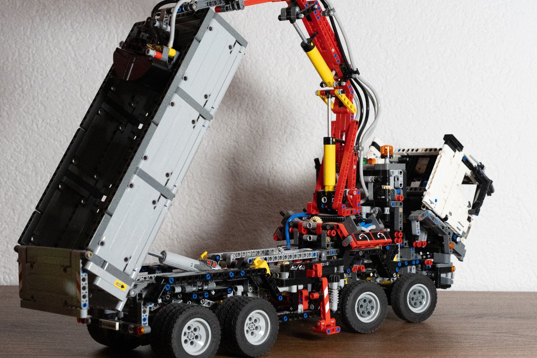 Lego Jeux de construction: LEGO technic Mercedes-Benz Arocs – D'occasion à Breitenbach par val_6vfq 2