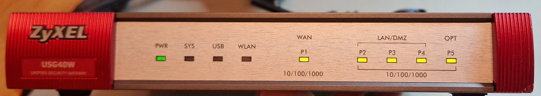 Zyxel Modems & Router: Zyxel USG40W Router – Gebraucht aus Winterthur von zserg 2