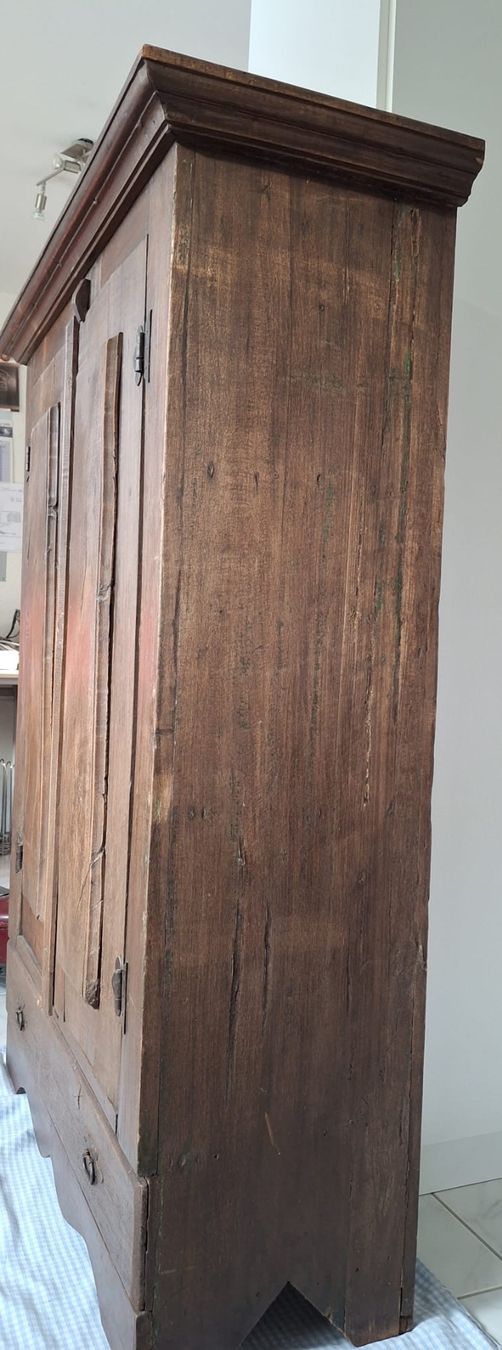 Armadi: Antiker Schrank aus Brasilien – Usato da Zürich venduto da natasha.waefler 4