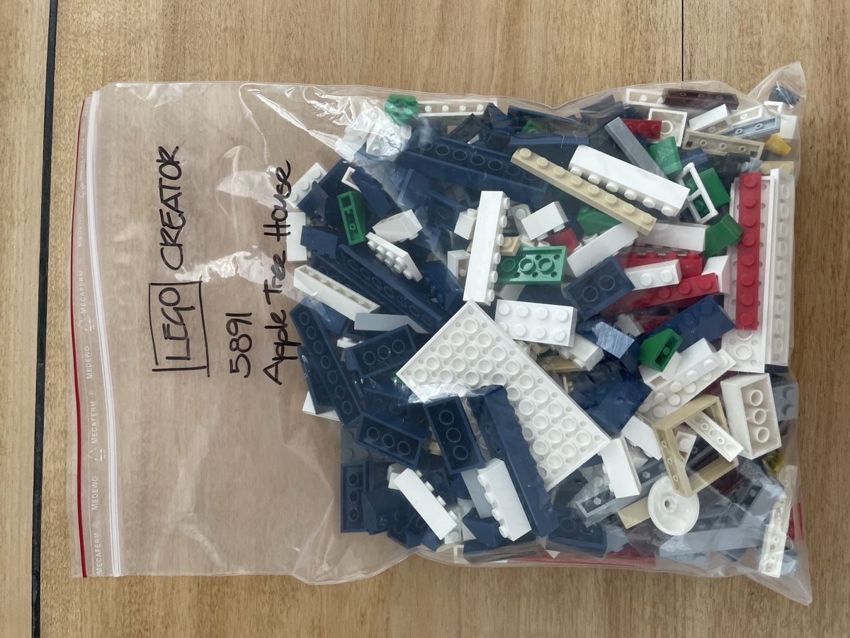 Lego Baukästen: LEGO Creator 5891 Familienhaus – Neu (gemäss Beschreibung) aus Wil SG von blitzeblanko 1