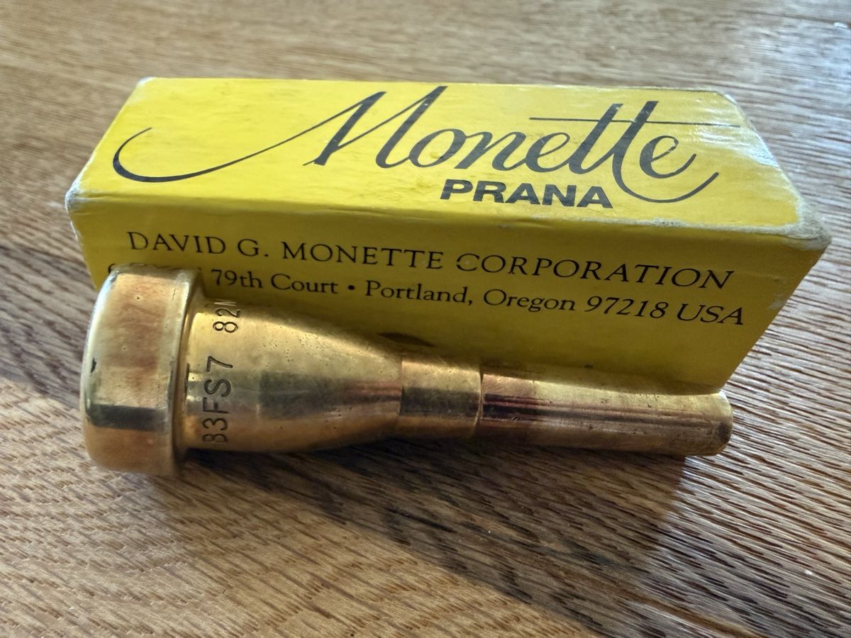 Strumenti musicali: Monette B3FS7 Mundtück Trompete – Usato da Bern venduto da trumpetito