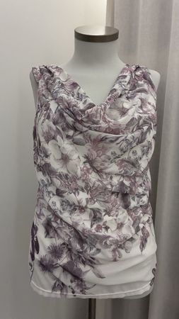 Sommerliches Blusentop mit Blumenmuster, Grösse M