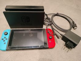 Nitendo Switch inkl. Station und Kabel