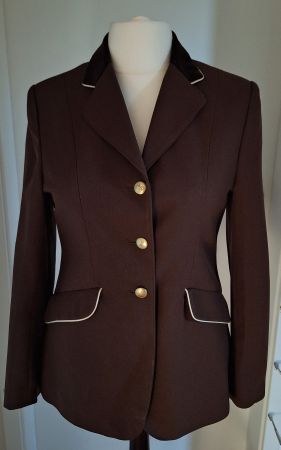 Fabrikneue Turnier-Reitjacke d'Braun