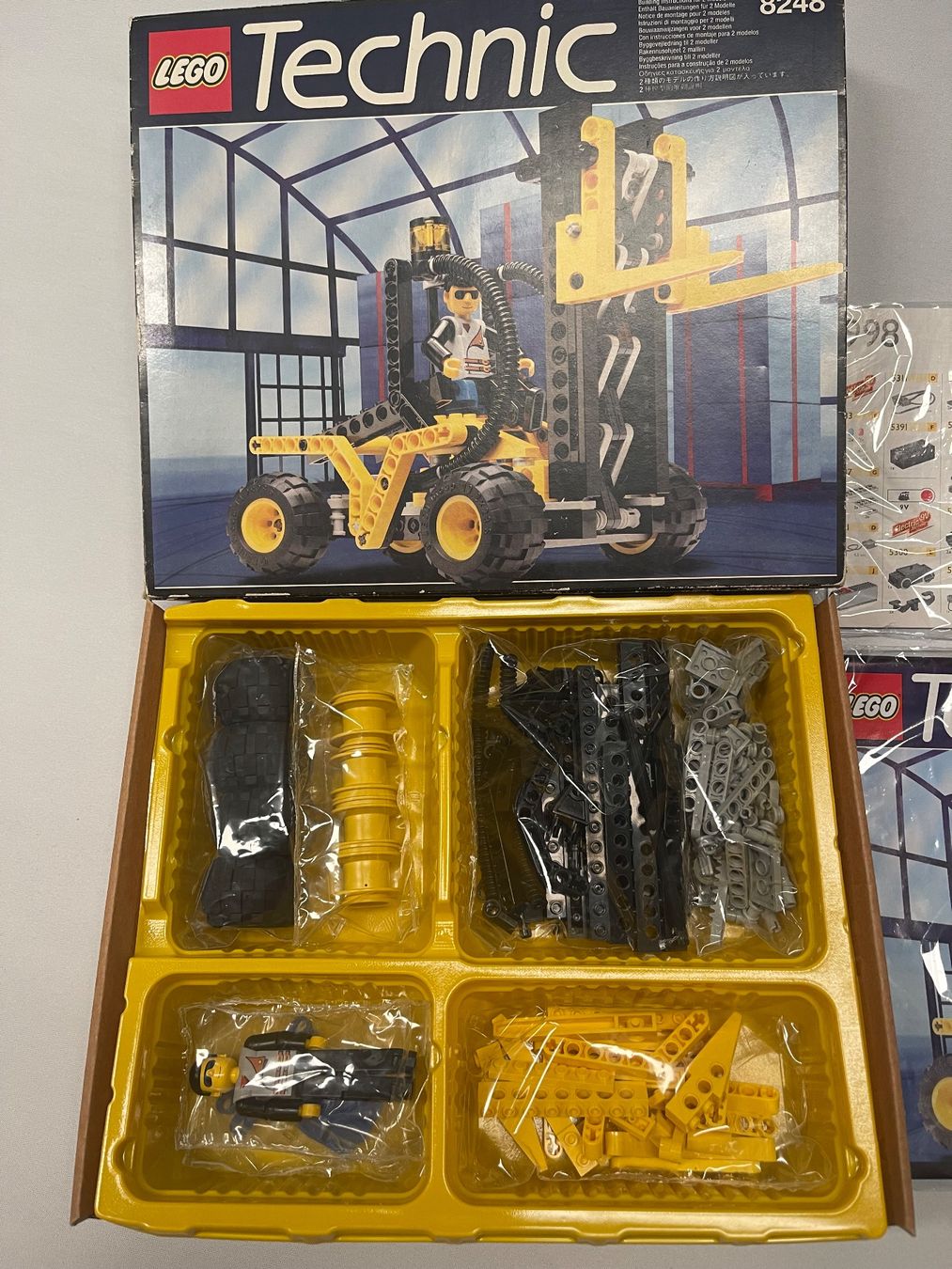 Lego Kit di costruzioni: 8248 Lego Technic Gabelstapler mit OVP und Vollständig – Usato da Villigen venduto da ONITRO81 3