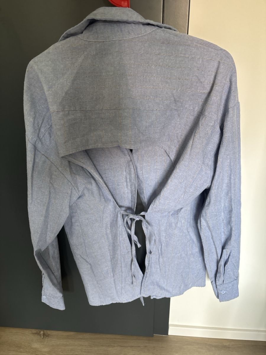 Camicette: Chemise Athiral taille L ouvert dans le dos – Usato da Delémont venduto da Ma_LoU.01 1
