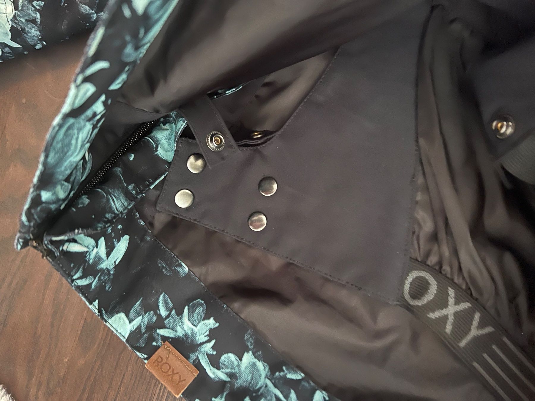 Roxy Giacche: Roxy Snowboard Jacke – Usato da Uitikon-Waldegg venduto da LaDiene 4