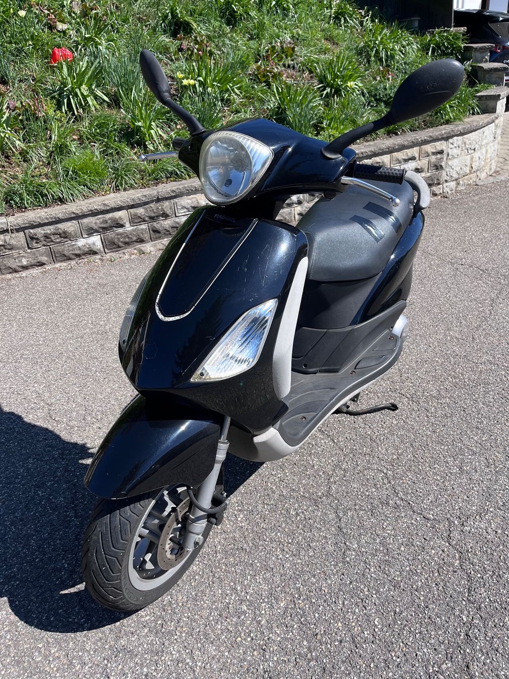 Piaggio Scooter: Roller Piaggio Fly 125 – Usato da Lostorf venduto da Dragonland