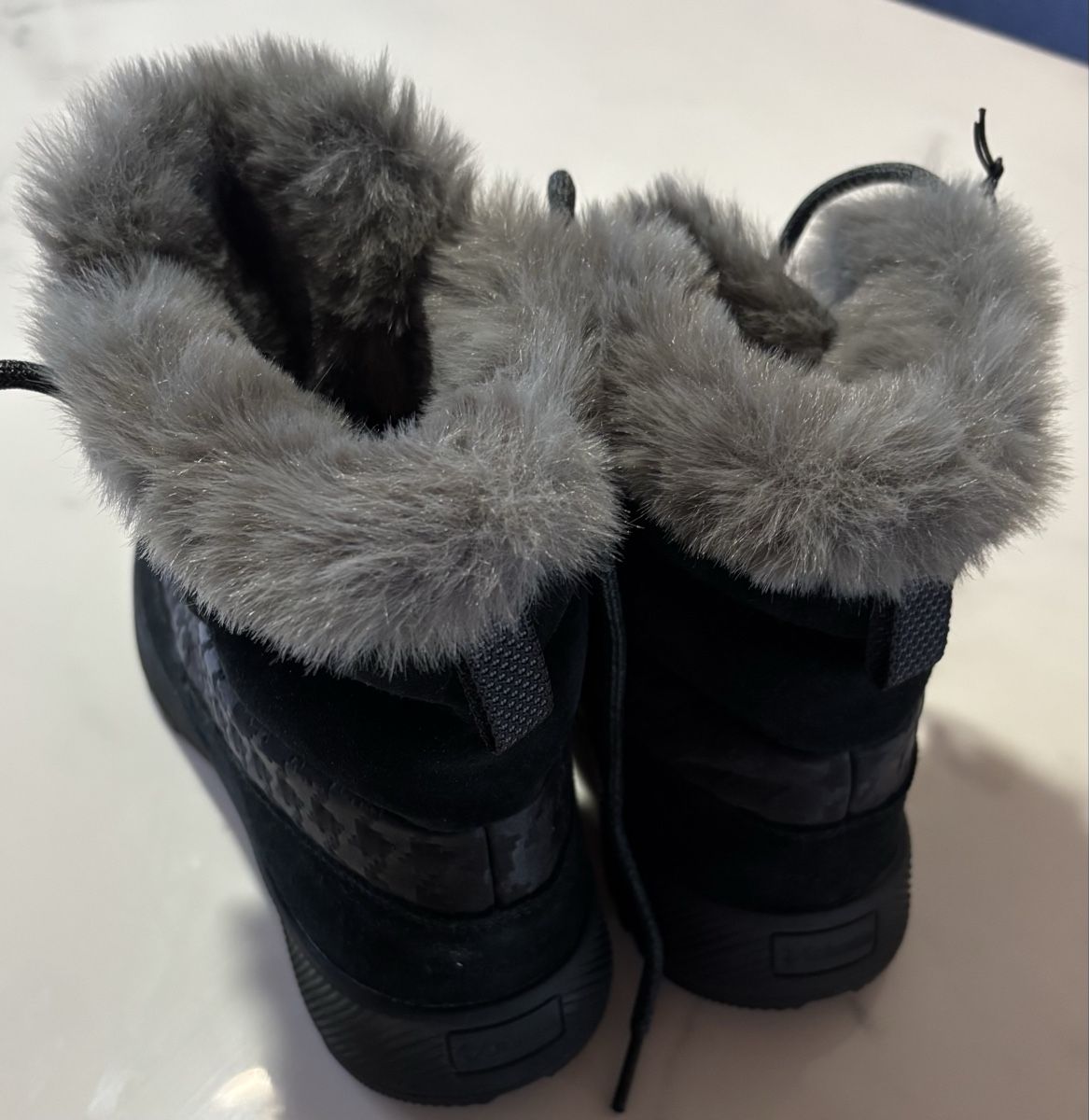Columbia Scarpe da donna: Bottes ￼ Columbia.Pointure 38 – Nuovo e nell'imballaggio originale da Delémont venduto da Vendeur_3 4