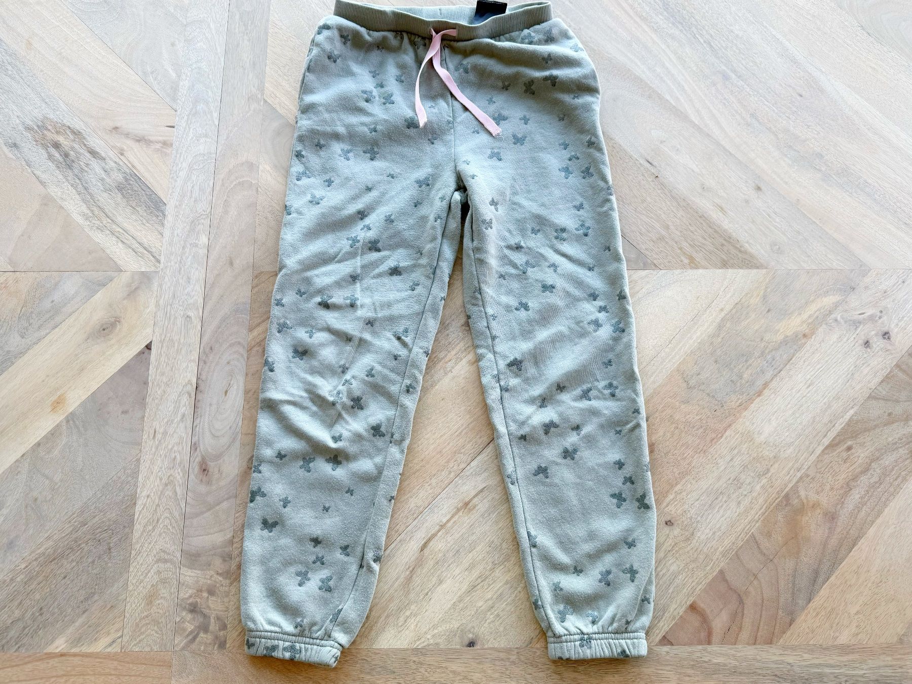 H&M Hosen: Jogginghose Mädchen Gr. 134 – Gebraucht aus Eggenwil von Lissi82