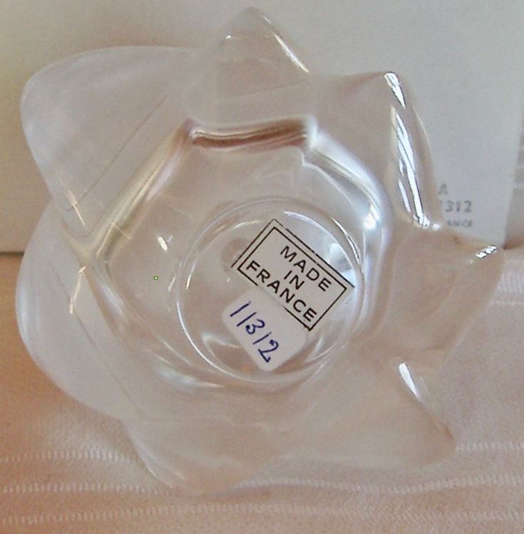Lalique Flaconi: LALIQUE CHRISTAL PARIS Parfum Flacon SAMOA – Nuovo e nell'imballaggio originale da Winkel venduto da gabriele56 6