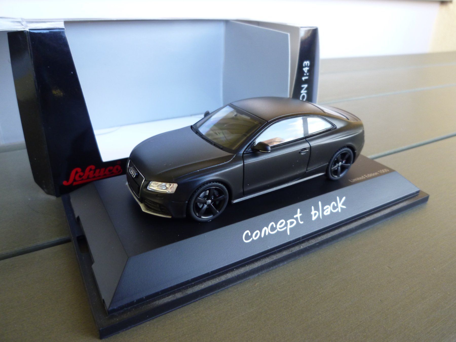 Audi Modellini d'auto: Audi RS5 "concept black" – Nuovo e nell'imballaggio originale da Flawil venduto da Imperiosud 6