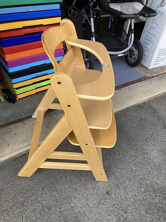 Hochstühle: Chaise haute évolutive  – Gebraucht aus Lutry von dom_nps7