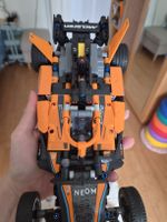 Lego Technic McLaren Formula E Rennwagen aufgebaut