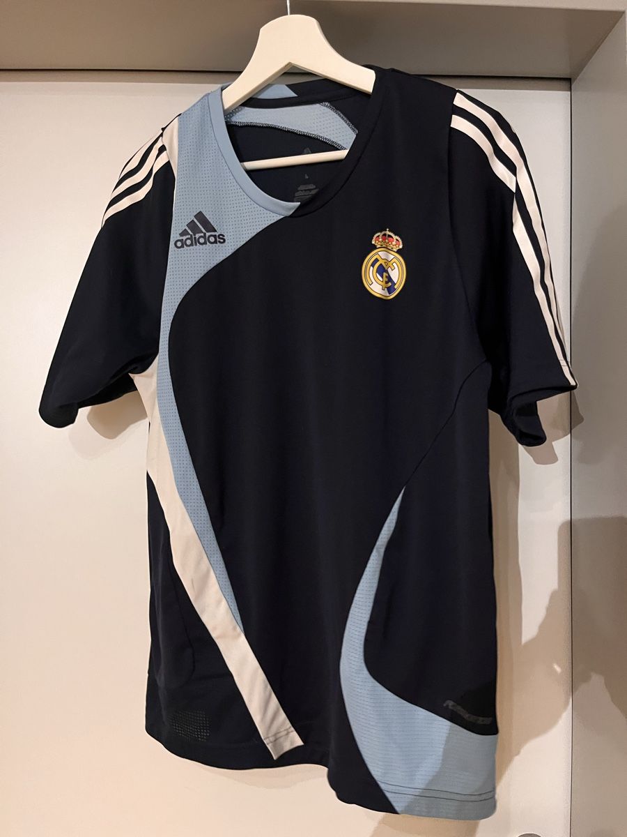 Adidas T-Shirts: Real Madrid Trainingschirt – Gebraucht aus Staufen von iker