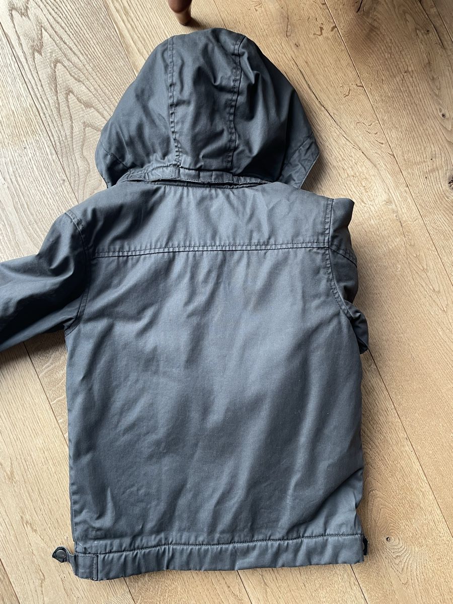 H&M Vestes & Manteaux: Winterjacke H&M 128 – D'occasion à düdingen par Kaunakakai 3