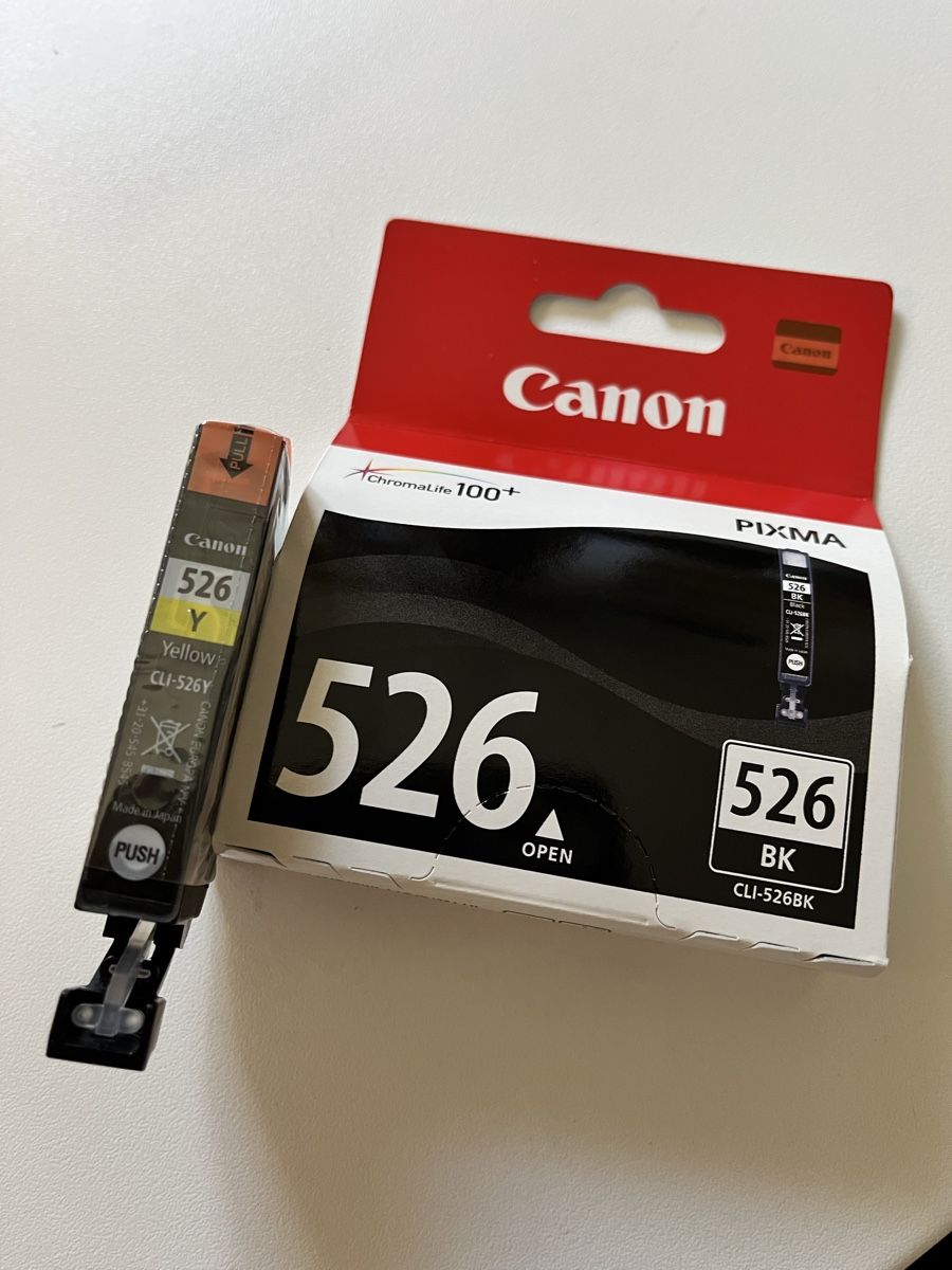 Pixma Cartucce per stampanti & toner: Canon Tinte 526BK / 526Y – Nuovo e nell'imballaggio originale da Fislisbach venduto da Minka1806