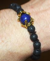 Armband E-14 – Lava Perlen & Lapislazuli und Kronen - 17cm