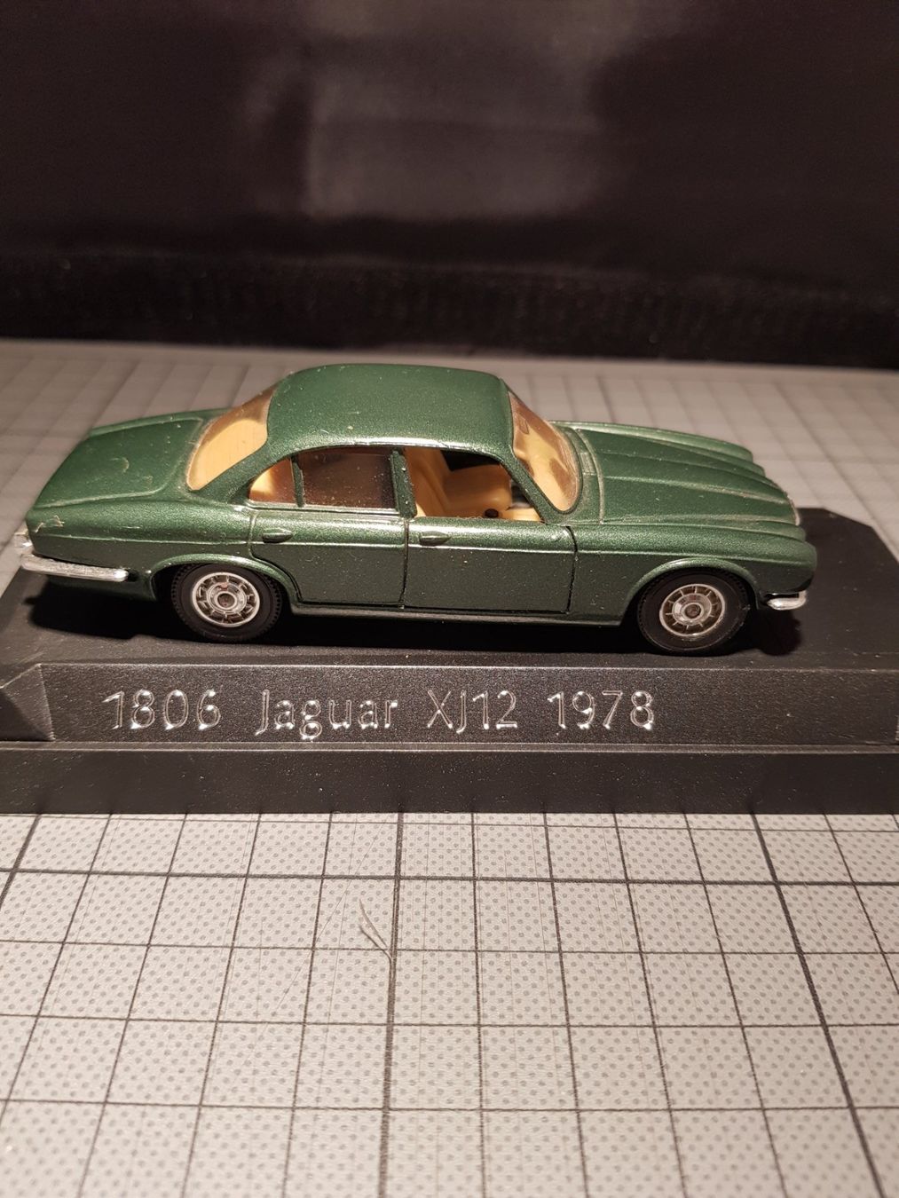 Jaguar Modellini d'auto: Jaguar XJ12 1978 – Nuovo e nell'imballaggio originale da Chézard-St-Martin venduto da AlPat-Collections