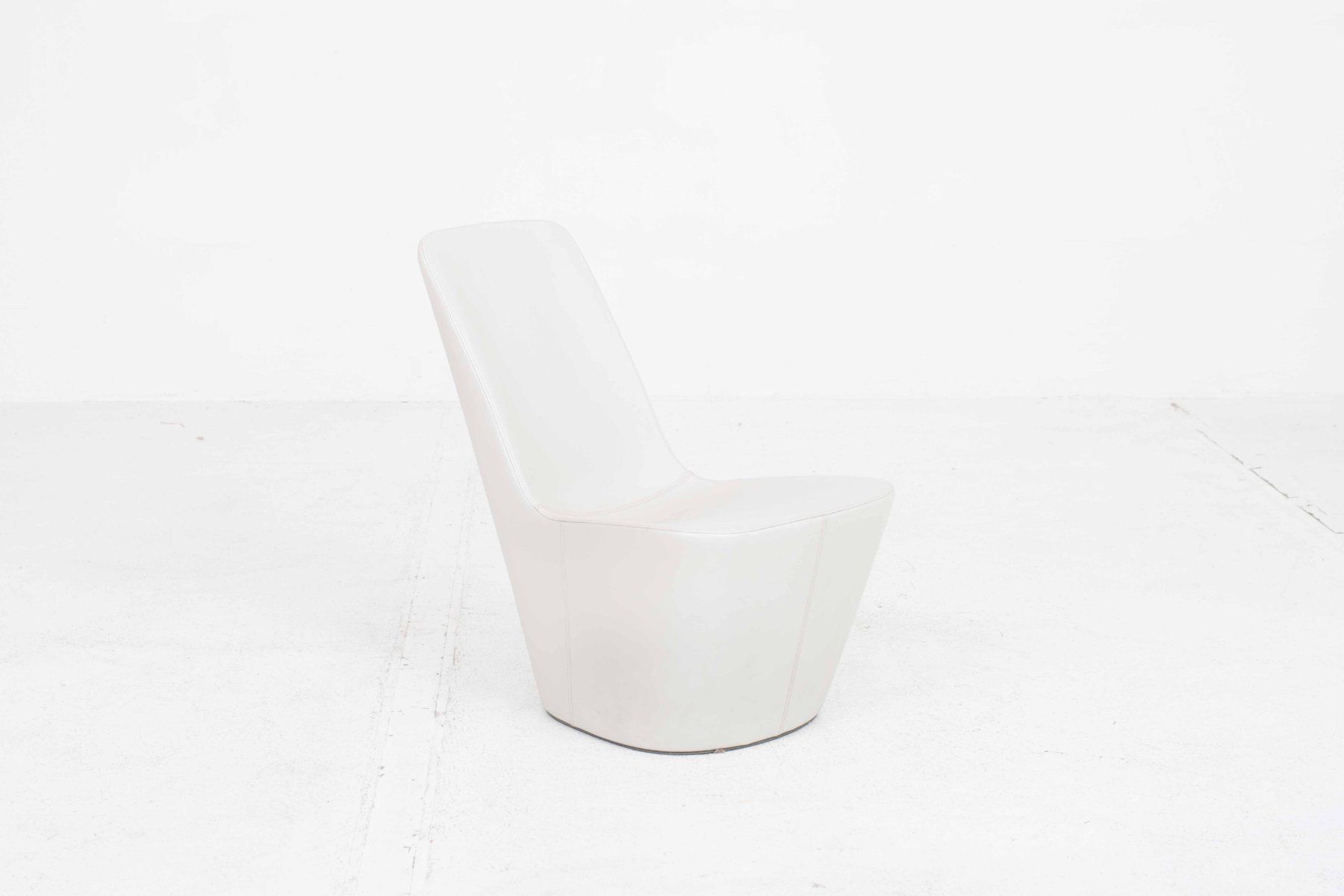 Vitra Poltrone: Vitra Monopod Sessel von Jasper Morrison in hellgrauem Leder – Usato da Zürich venduto da STUZH38 2