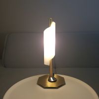 1992 LUMIMART / Milchglass Tubular Halogen Tischlampe
