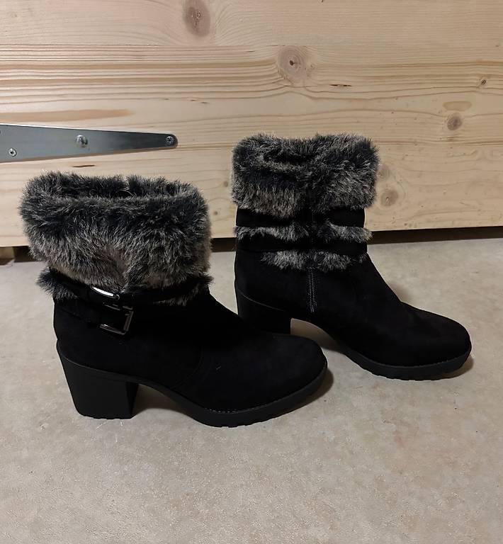 Damenschuhe: Bottine – Gebraucht aus Arbaz von CicciStore 2