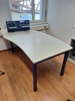 Büroschreibtisch gross