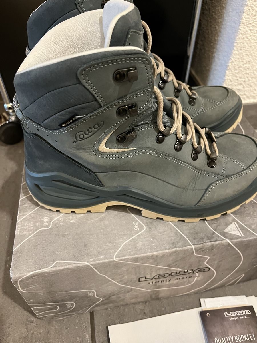 Lowa Scarpe da donna: LOWA Damen Wanderschuh 41 – Usato da Neerach venduto da fuz_8d7l 7
