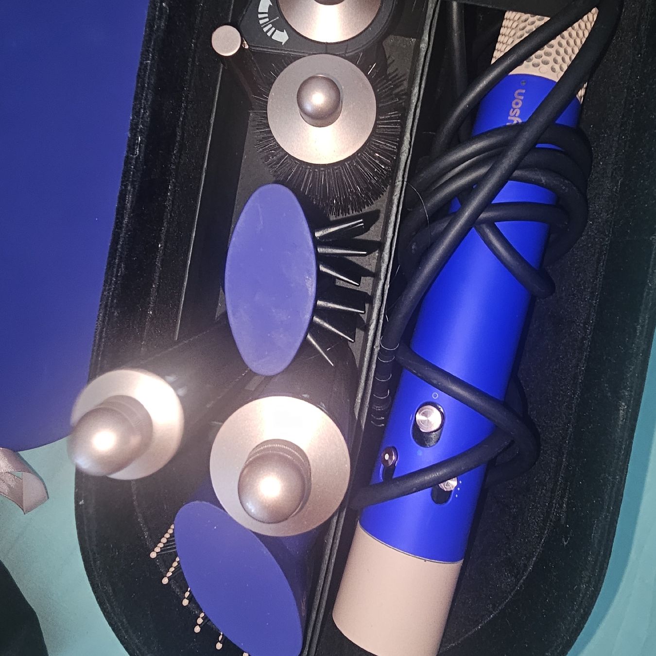 Dyson Lockenstäbe & Haarglätter: Dyson airwrap – Gebraucht aus Plan les ouates von Braun_charly 2