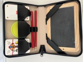 Jass-Set mit Schiefertafel Karten und Stiften schwarz