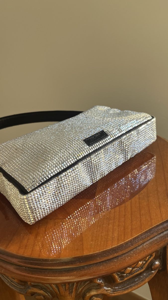 Arket Borse da donna: Borsa ARKET a spalla argentata con strass nuova – Nuovo (secondo la descrizione) da Lugano venduto da yul_fhg2 6