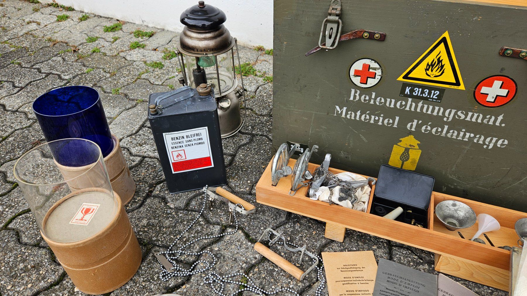 Schweizer Armee Lampade: Beleuchtungsset Schweizer Armee Top Zustand – Usato da Untervaz venduto da FullFlap777 5