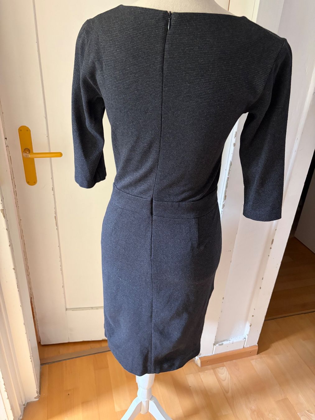 Cinque Kleider: Schönes Kleid von Cinque – Gebraucht aus Schaffhausen von _queen_c 1