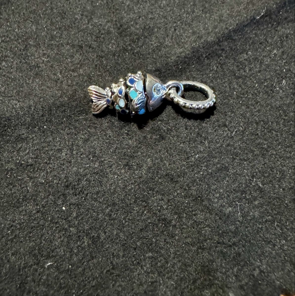Pandora Ciondoli: Pandora Charm Fisch Fischchen Silber – Nuovo (secondo la descrizione) da Scherz venduto da spike22.5