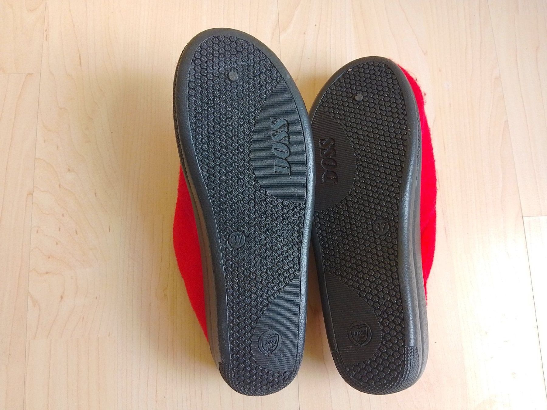 Herrenschuhe: Hausschuhe mit Schweizerkreuz, Gr. 37, neu – Neu (gemäss Beschreibung) aus Kesswil von mie_g89p 2
