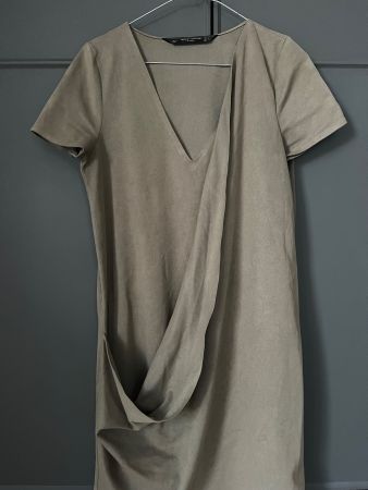 Zara Kleid