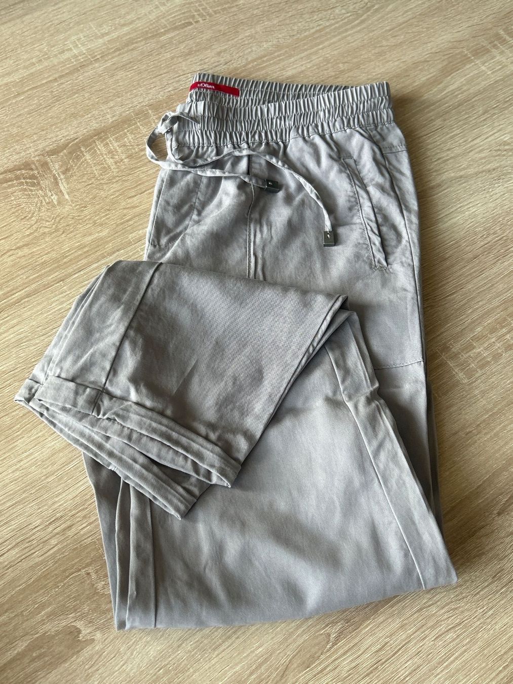 S.Oliver Pantaloni: Leichte Sommerhose grau von s.Oliver Gr. 34 – Usato da Brunnen venduto da Nala2929 1
