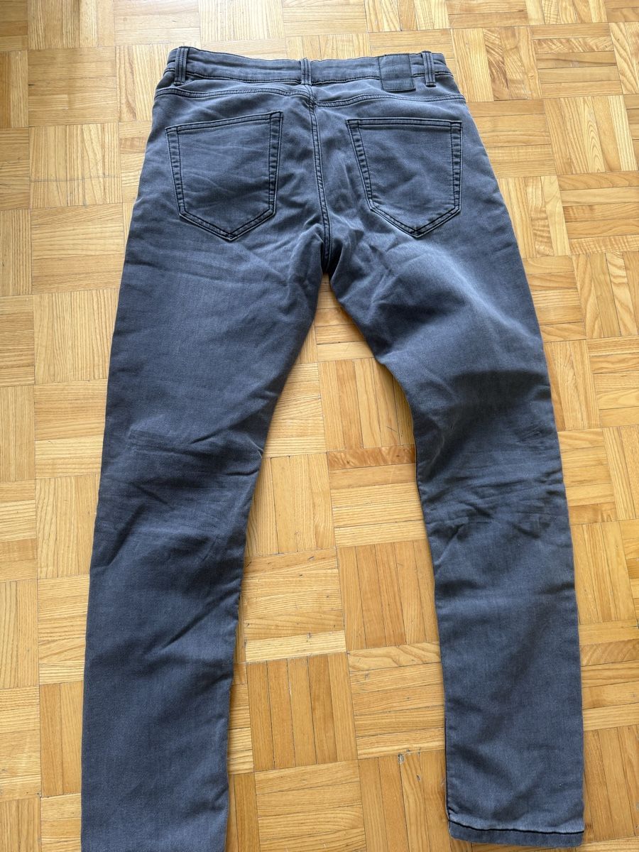 Lotti di vestiti: Herren Hose packt – Usato da Olten venduto da Tombik 1