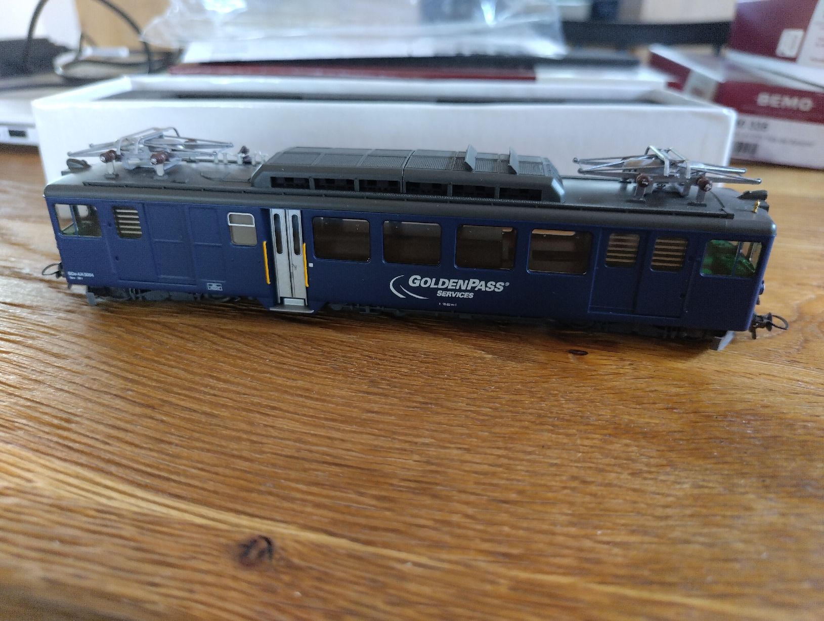 Bemo Modellini di ferrovie: Bemo MOB BDe 4/4 3004 GoldenPass Triebwagen  – Nuovo (secondo la descrizione) da Ersigen venduto da siux23