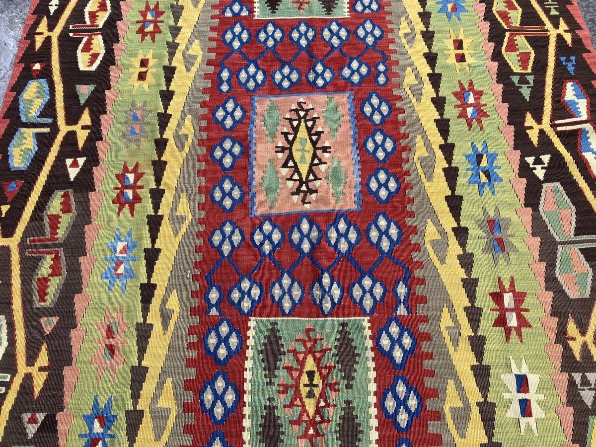 Teppiche: Kelim Teppich Flachgewebe Top Zustand 245x155cm – Gebraucht aus Zürich von Artnuvo 3